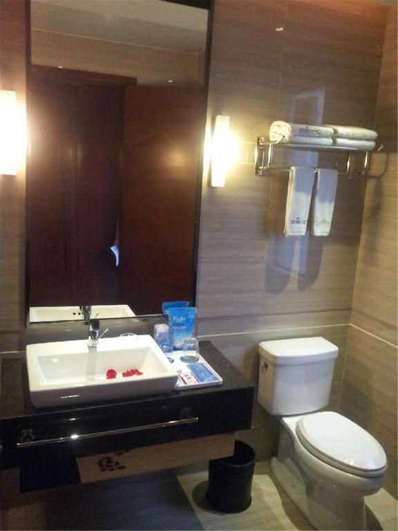 Hoikong Hotel גואנגג'ואו מראה חיצוני תמונה